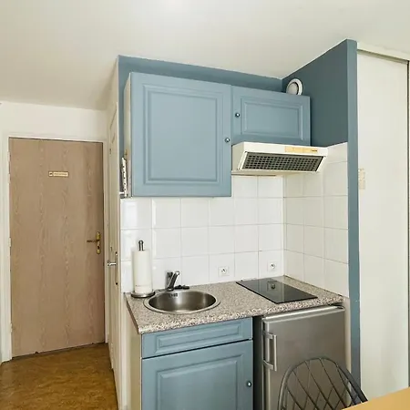 Lovely Near The Old Port And Train Station *