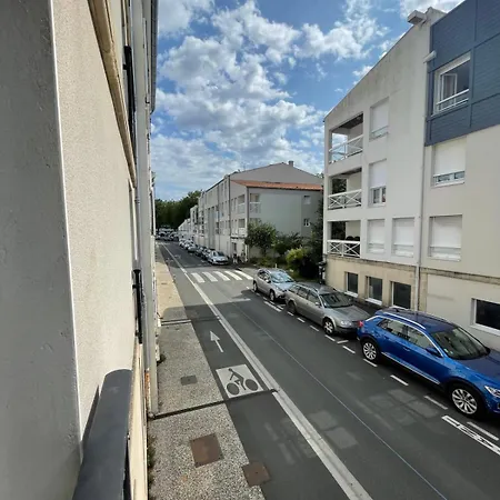 Lovely Near The Old Port And Train Station Apartmán